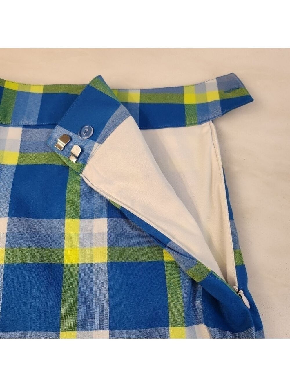 Izod Blue and White Plaid  Mini Pencil Golf Skort Size 12 - Picture 6 of 7